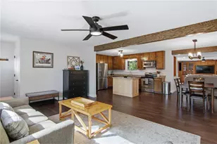 817 Sunset Ln, River Falls, WI 54022 - Photo 4