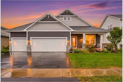 3129 Glasgow Street, River Falls, WI 54022 - Photo 2