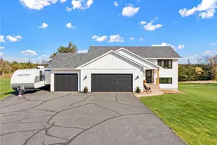 987 La Barge Rd, Hudson Township, WI 54016 - Photo 2