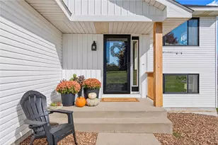 987 La Barge Rd, Hudson Township, WI 54016 - Photo 4