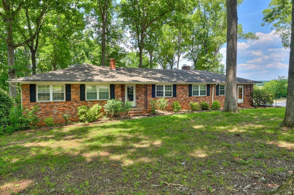 255 Pine Ln, Washington, GA 30673