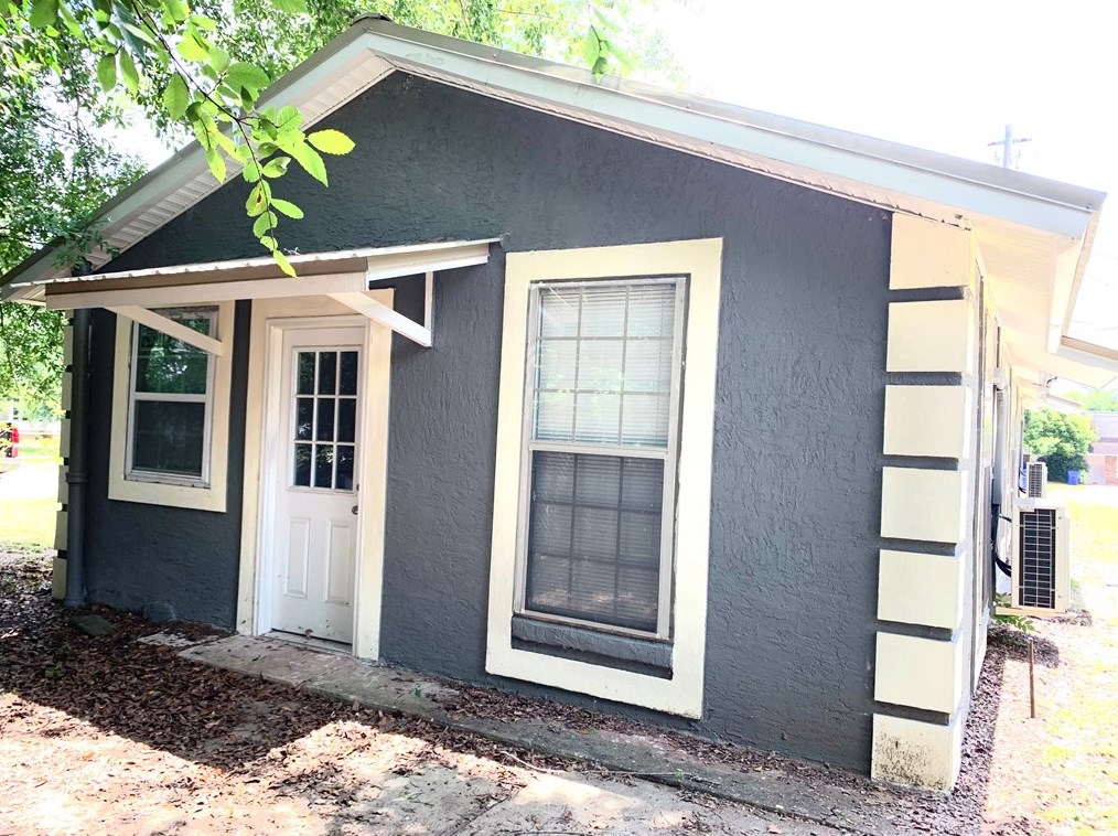 609 W 7th St, Grange, GA 30434