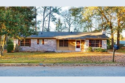 4075 Briarwood Drive - Photo 1