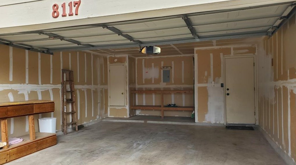 8117 Huddleston Ln, Austin TX  78748-4911 exterior