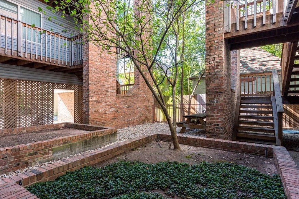 3011 Fruth St #102, Austin, TX 78705