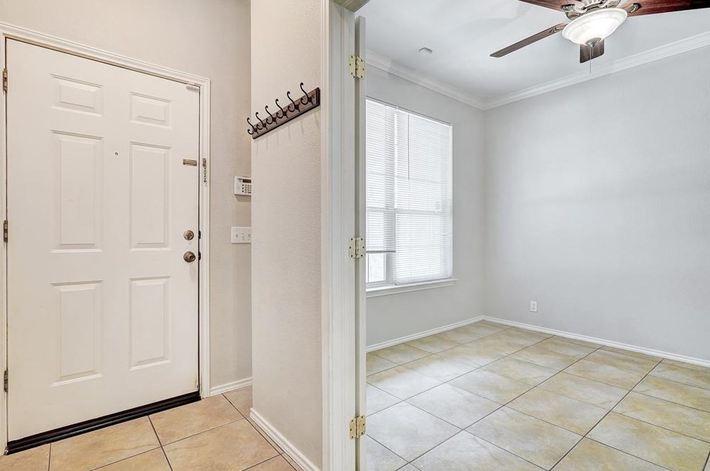 3130 Lomita Dr, Austin TX  78738-5355 exterior
