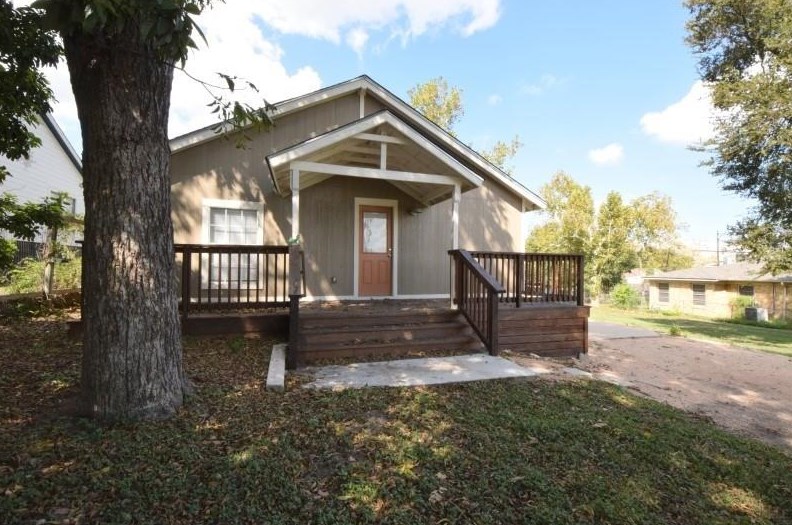 2817 22nd St, Austin, TX 78722-1703