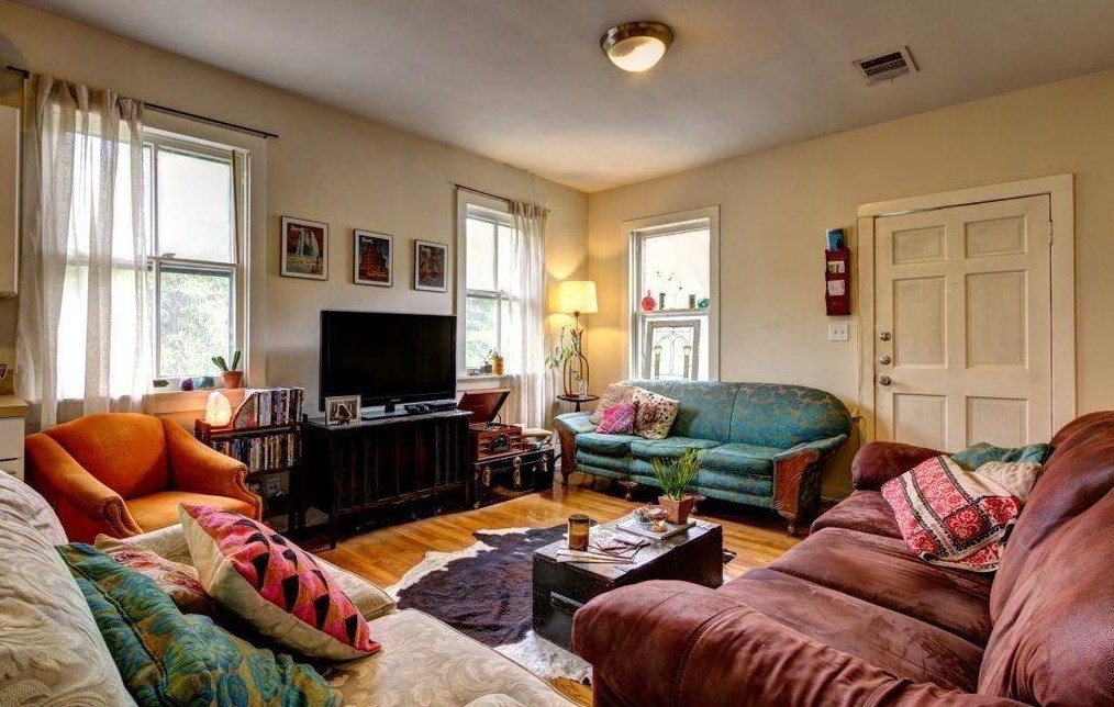 2910 Pearl St, Austin, TX 78705-3511
