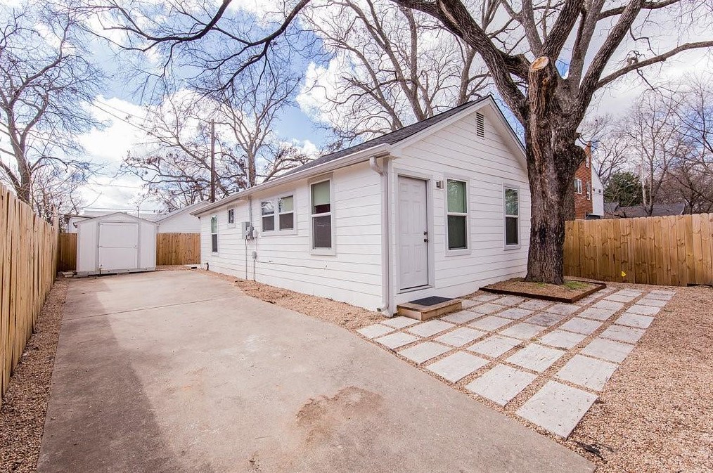 2017 Riverview St, Austin, TX 78702