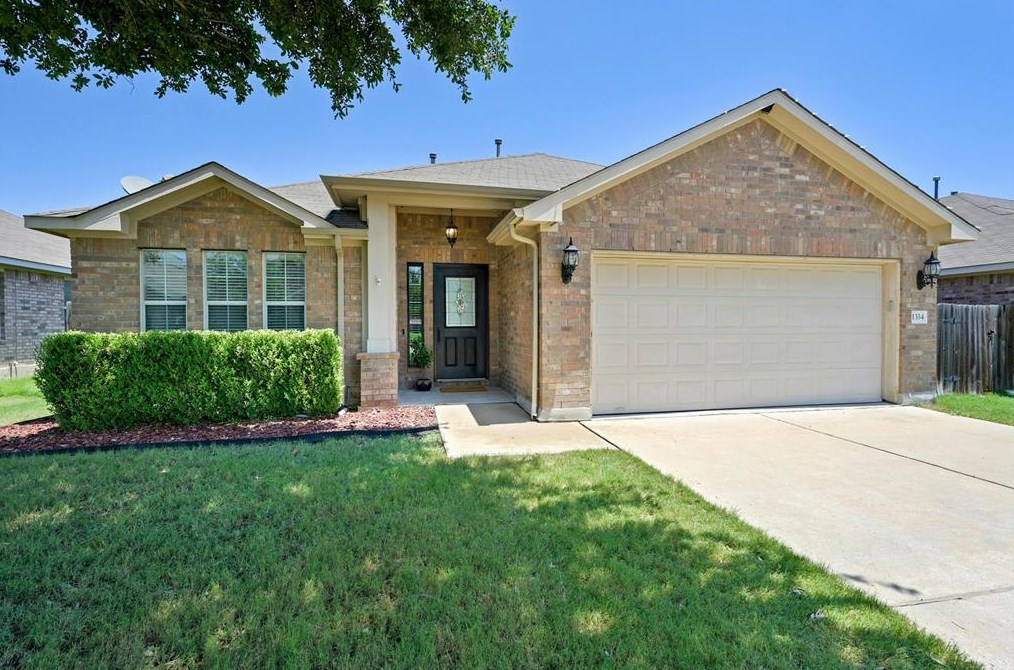 1334 Rainbow Parke Dr, Round Rock, TX 78665-8023