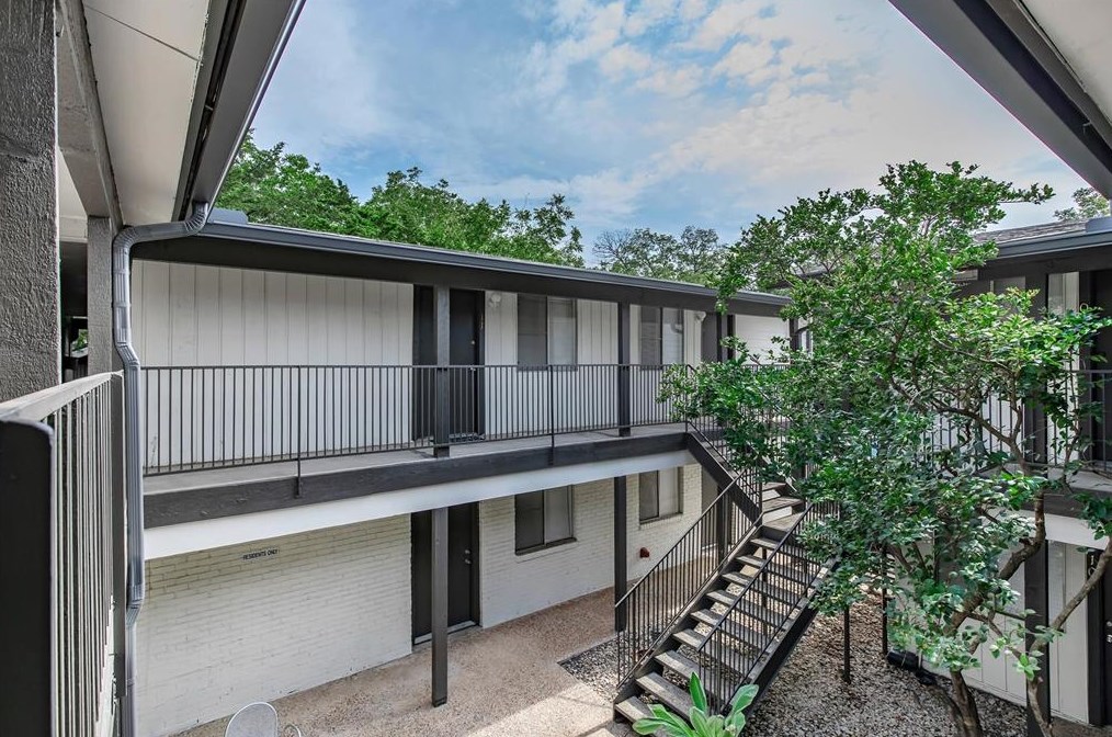 4206 Avenue A, Austin, TX 78751-4218