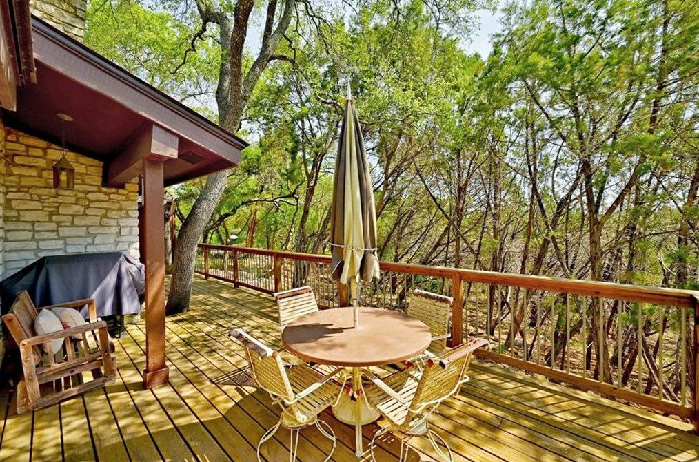 104 Timpanagos Dr, Austin TX 78734-4557 exterior