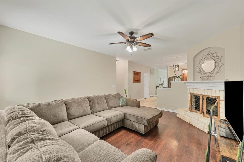 20848 Silverbell Ln, Pflugerville TX  78660-7759 exterior