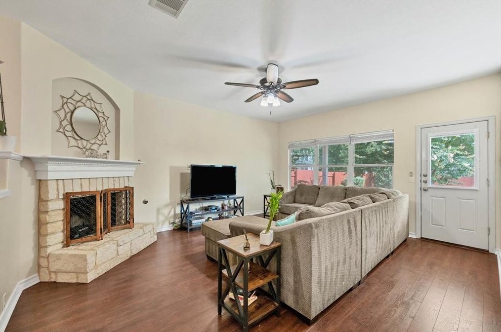 20848 Silverbell Ln, Pflugerville TX  78660-7759 exterior