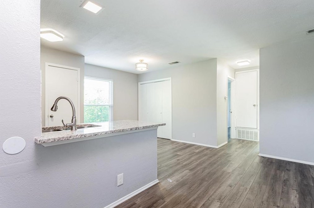 4431 Whispering Valley Dr #c, Austin, TX 78727