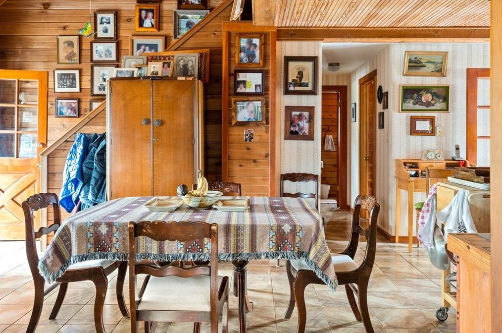 2195 Old Stagecoach Rd, Uhland TX  78640-5671 exterior