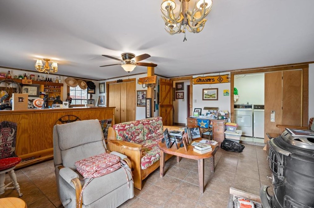 2195 Old Stagecoach Rd, Uhland TX  78640-5671 exterior