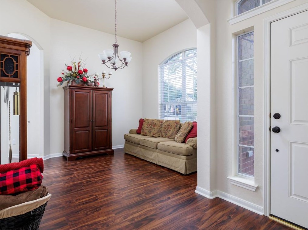 1008 Vintage Dr, Leander, TX 78641