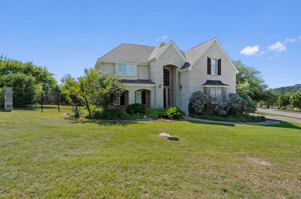 2800 Padina Dr, Austin, TX 78733-1687