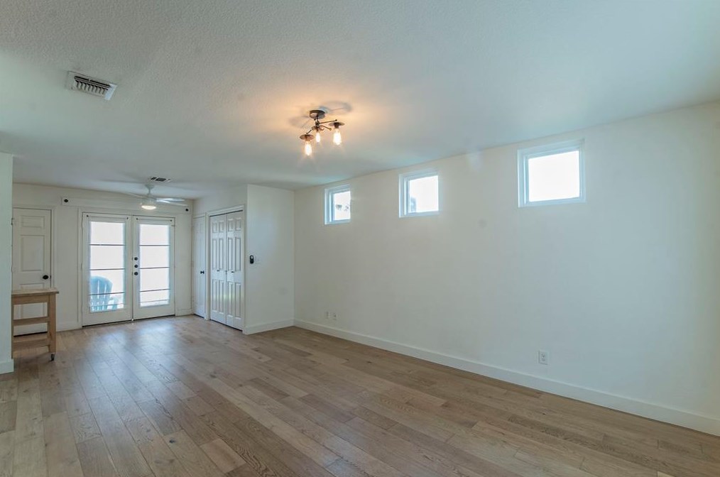 1408 Cedar Ave, Austin, TX 78702