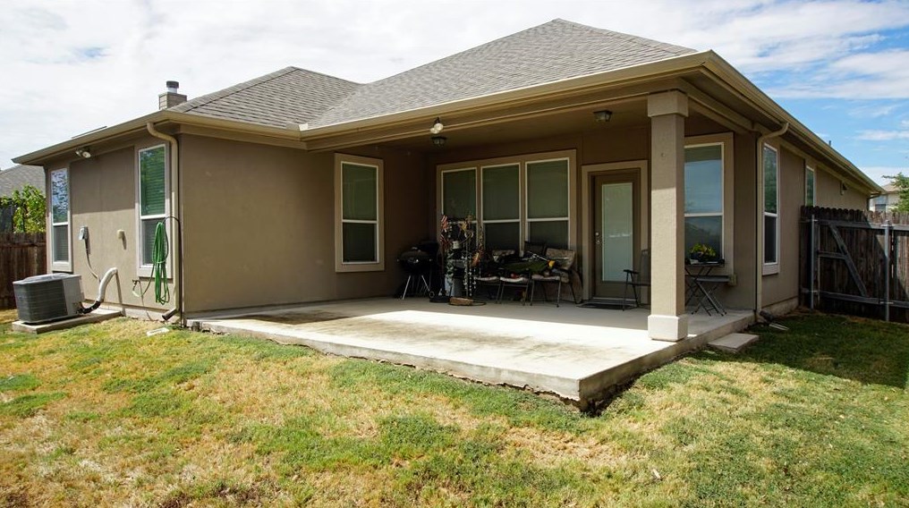 503 Yosemite Trl, Taylor TX 76574-7028 exterior