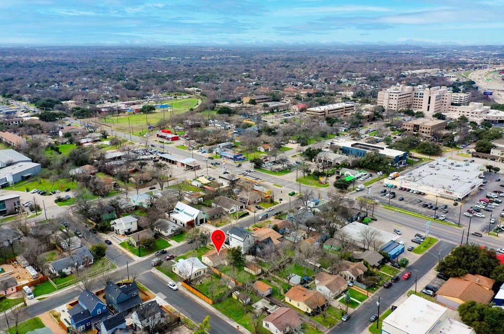 502 Normandy St, Austin TX 78745-1135 exterior