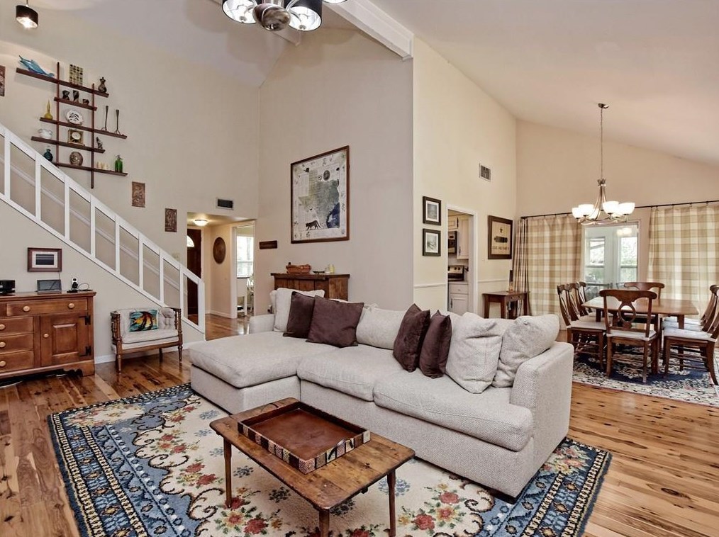 13011 Sherbourne St, Austin TX  78729-3631 exterior