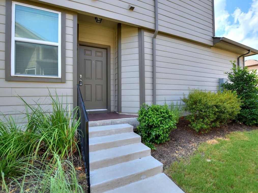 13700 Sage Grouse Dr #301, Austin, TX 78729