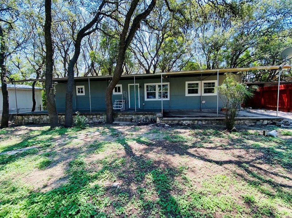 425 Dreamland Dr, New Braunfels, TX 78133