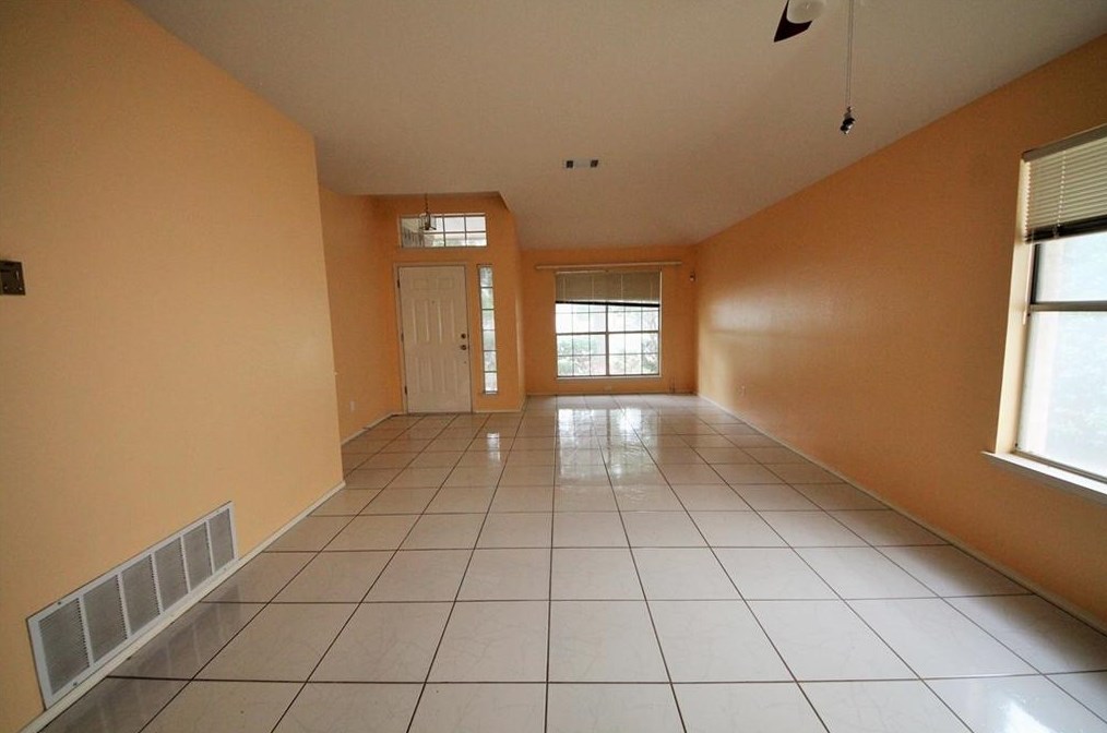 13450 Gent Dr, Austin TX  78729-8057 exterior