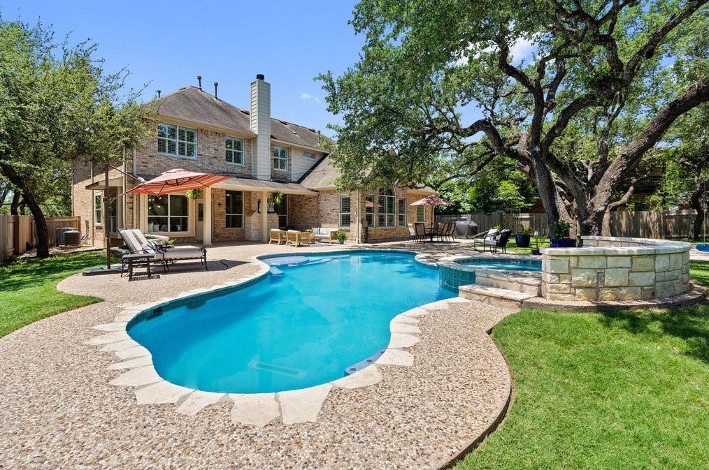 6908 Magenta Ln, Austin, TX 78739-2083