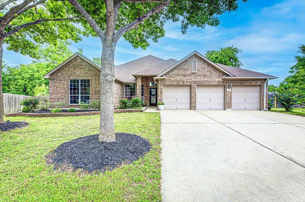 2100 Chincho Dr, Pflugerville, TX 78660-2982