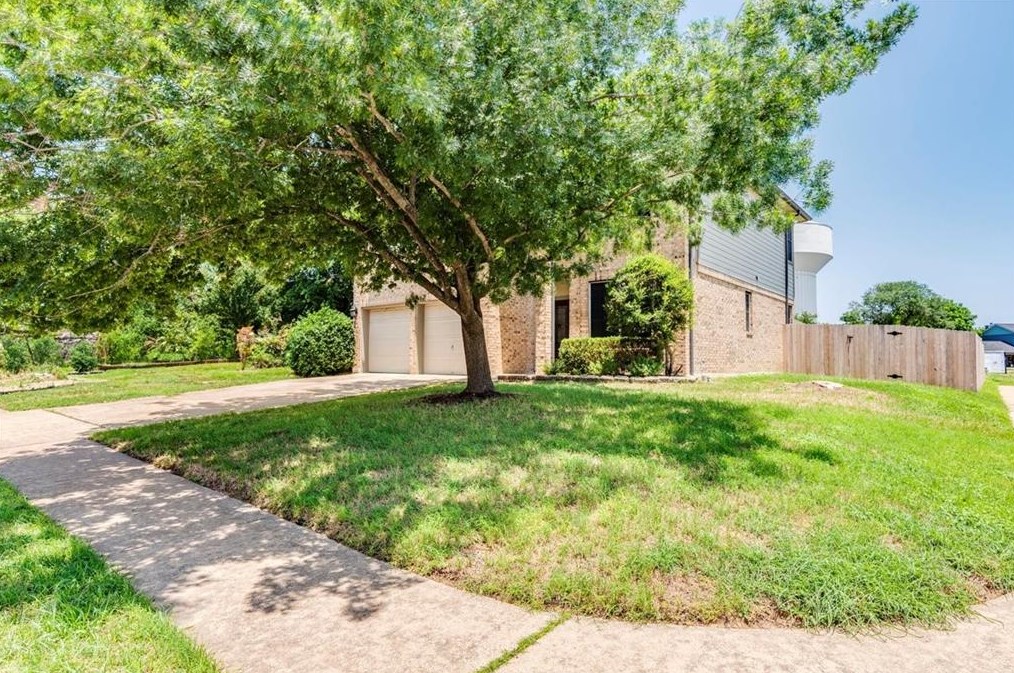 8410 Hillrock Dr, Round Rock, TX 78681-3867