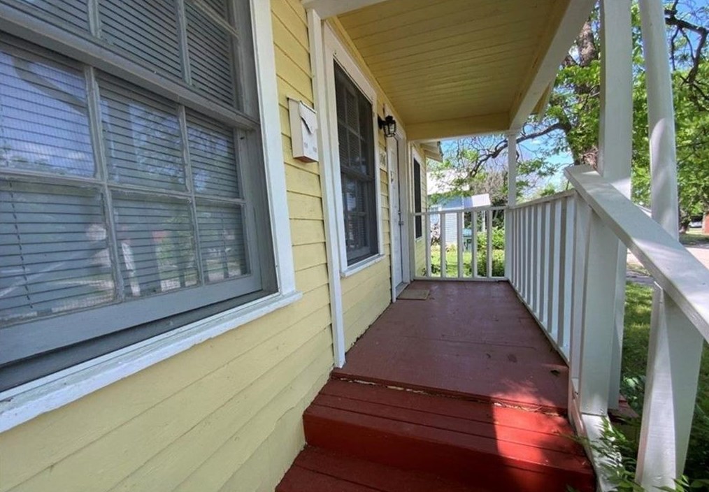 706 N 12th St, Temple, TX 76501