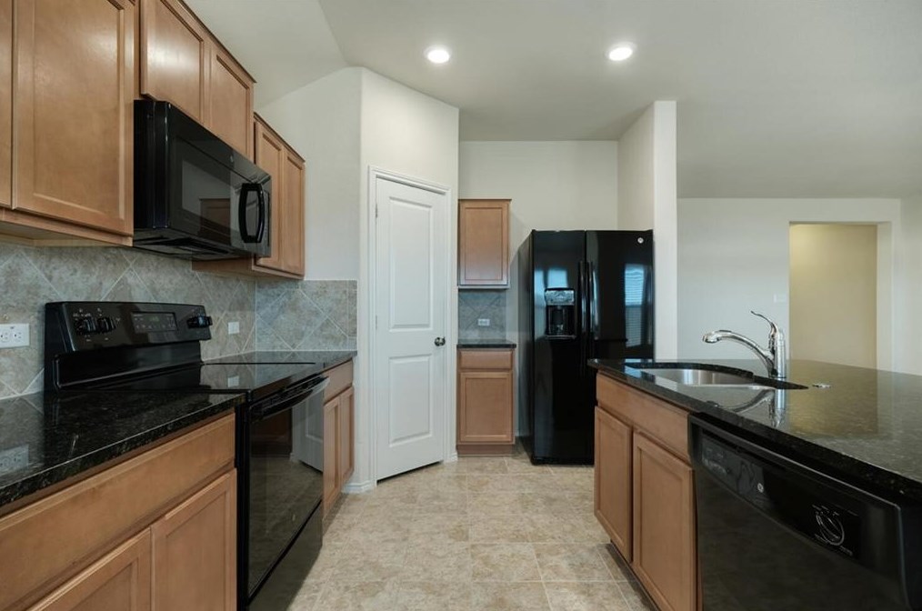 460 Druse Ln, Jarrell TX  76537 exterior