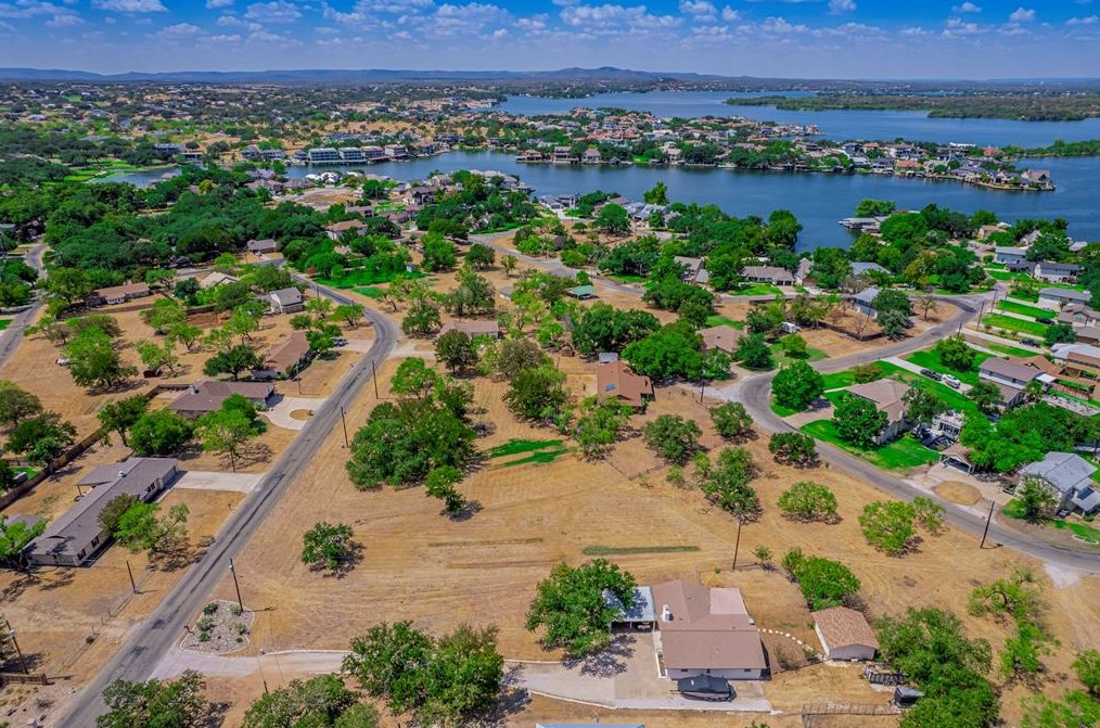 3201 Oak Rdg Dr, Cypress Mill TX  78654-4181 exterior