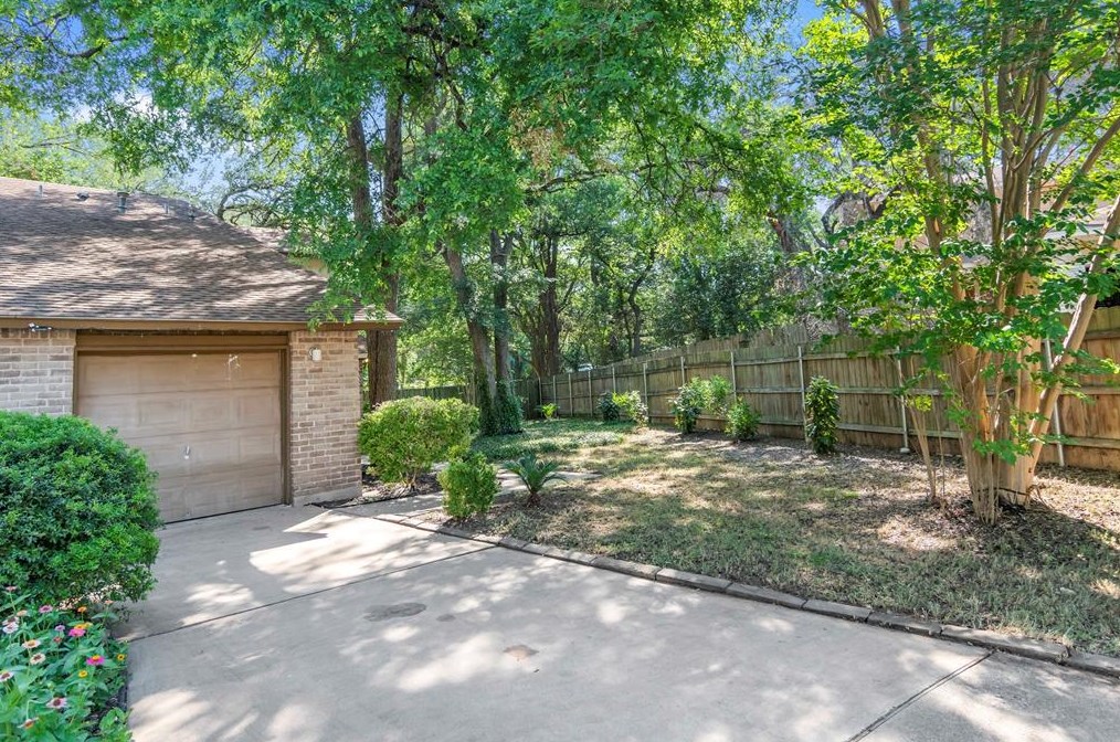 1506 Aquifer Cv, Austin, TX 78746-6701