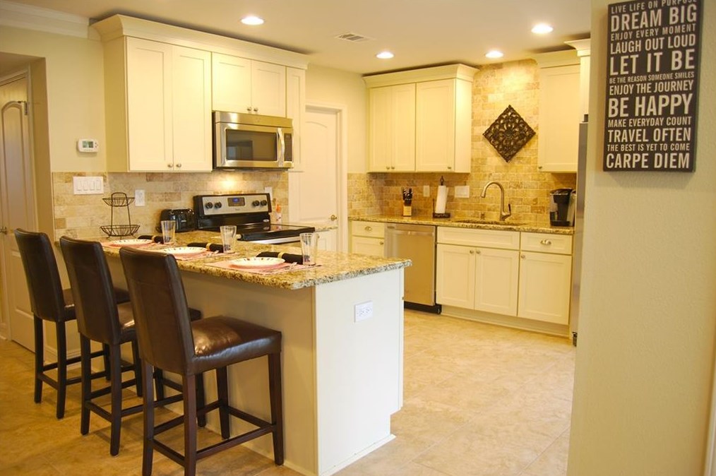 151 World Of Tennis Sq, Austin, TX 78738