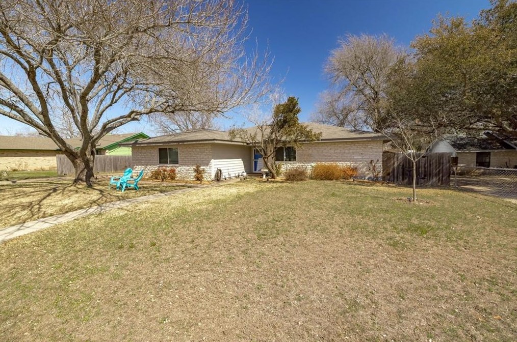 1804 Killarney Dr, Leander, TX 78641-2175