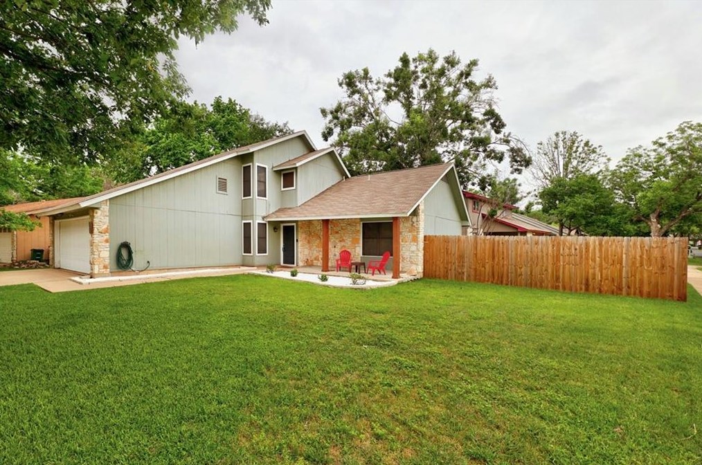 3200 Spaniel Dr, Austin TX  78759-3006 exterior