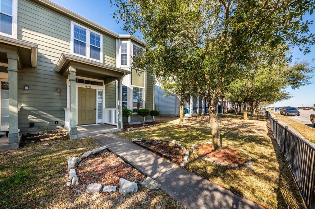 18749 Golden Eagle Way, Webberville, TX 78621