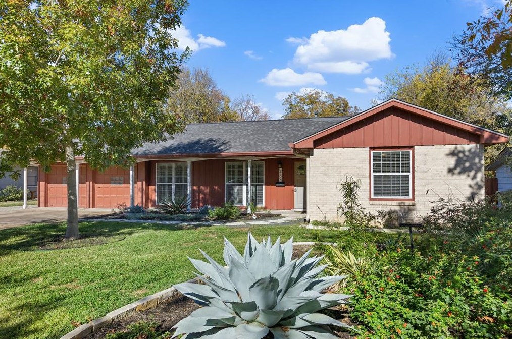 2702 Park View Dr, Austin, TX 78757-2339