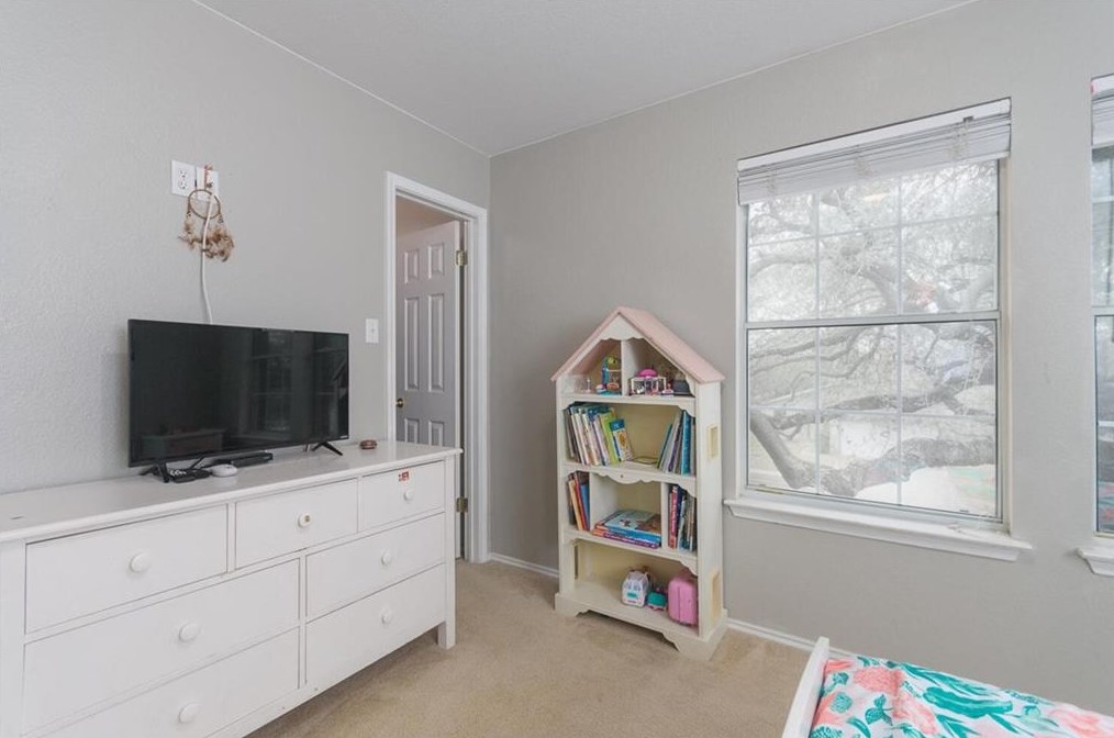 8928 Frock Ct, Austin TX 78748-5331 exterior