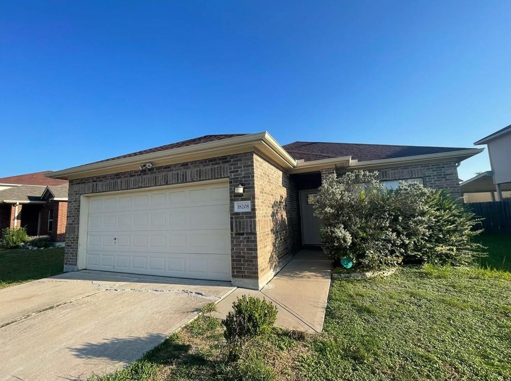 18208 Maxa Dr, Webberville, TX 78653