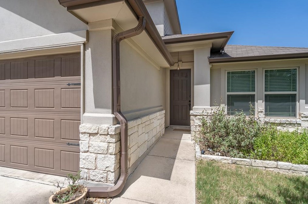 425 Drystone Trl, Liberty Hill, TX 78642