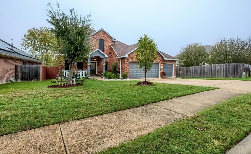 414 Chaparral Dr, Leander, TX 78641