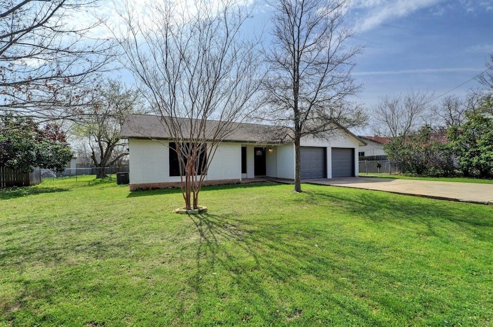 602 Apache Trl, Leander TX  78641-2340 exterior