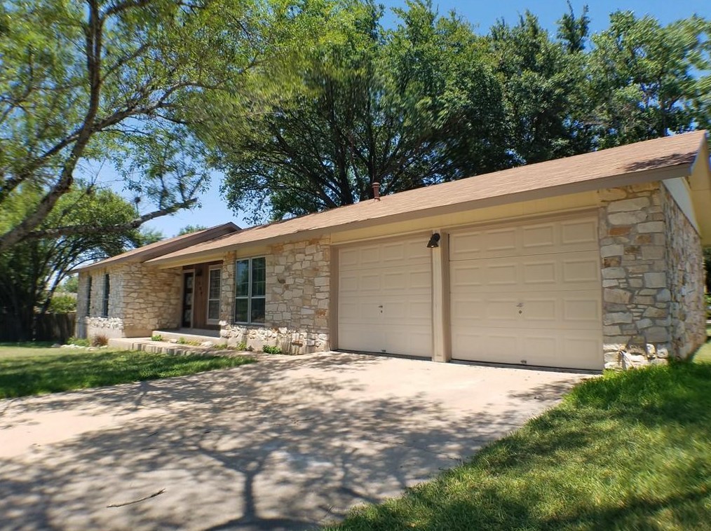 509 Stonebridge Dr, Round Rock TX  78681-3625 exterior