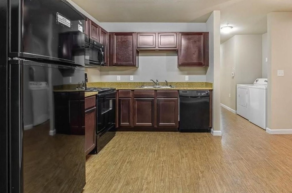 908 W 21st St #103, Austin, TX 78705