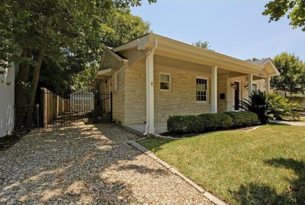 3211 Bryker Dr, Austin TX  78703-1329 exterior